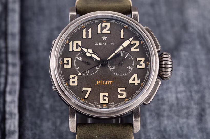 Heritage Pilot Ton-up Aged SS Case XF Best Edition with Green Nubuck Strap A7750